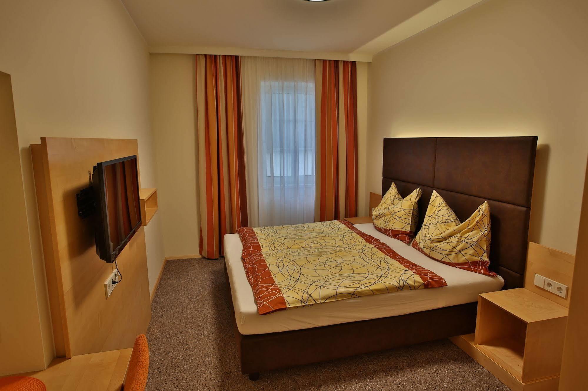 Gasthof Alpenblick Amstetten Ngoại thất bức ảnh