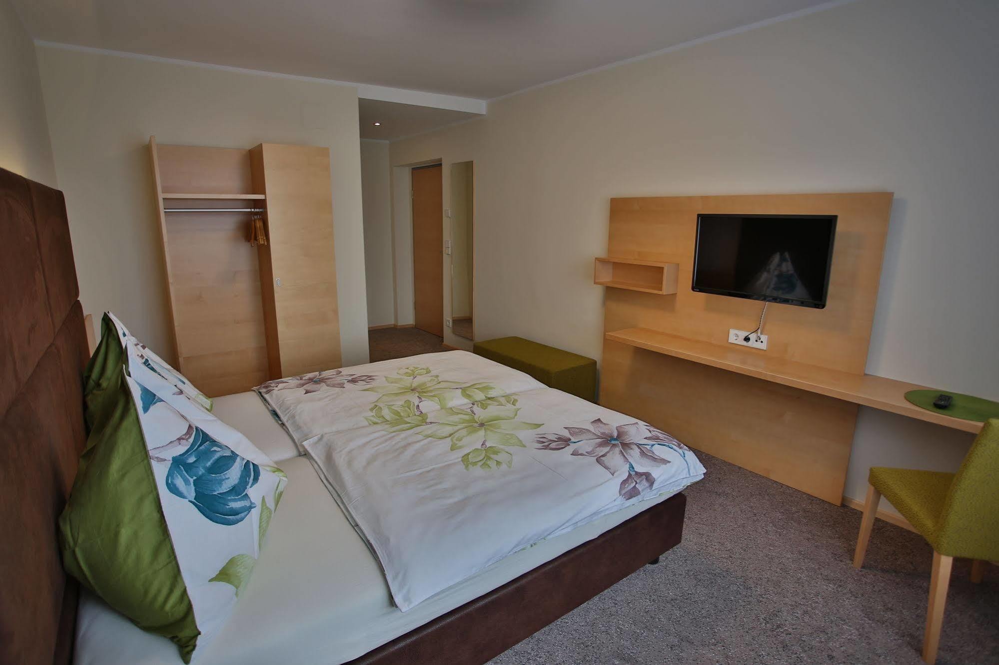 Gasthof Alpenblick Amstetten Ngoại thất bức ảnh